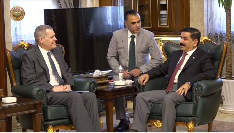 وزير الدفاع يلتقي بالسفير الامريكي