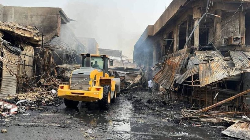 حريق ضخم بسوق تجاري في ديالي وخسائر بالملايين