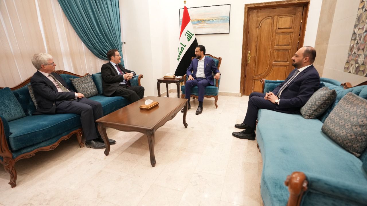 رئيس البرلمان يستقبل السفير البريطاني وعلى طاولة الحوارالمستجدات السياسية وتطورات المنطقة