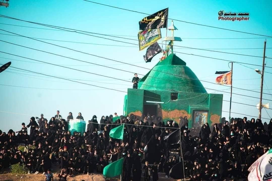 بالصور:مدينة تلعفر في محافظة نينوى تحيي ذكرى عاشوراء عند احد المراقد الدينية