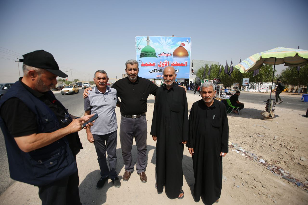 شعارهم " لا شيخوخة في خدمة سيد الشهداء :معلمون من (150) هيئة تدريسية في المثنى يخدمون زوار الحسين