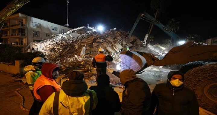 ارتفاع عدد ضحايا الزلزال في تركيا إلى 12.391 ألف قتيل