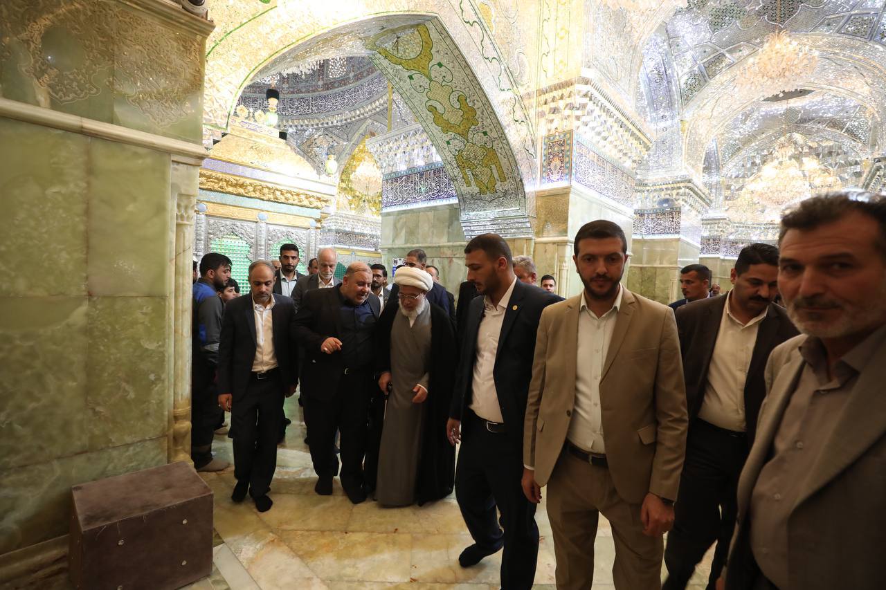 بالصور:الشيخ عبد المهدي الكربلائي في مدينة سامراء لتقديم الدعم للعتبة العسكرية