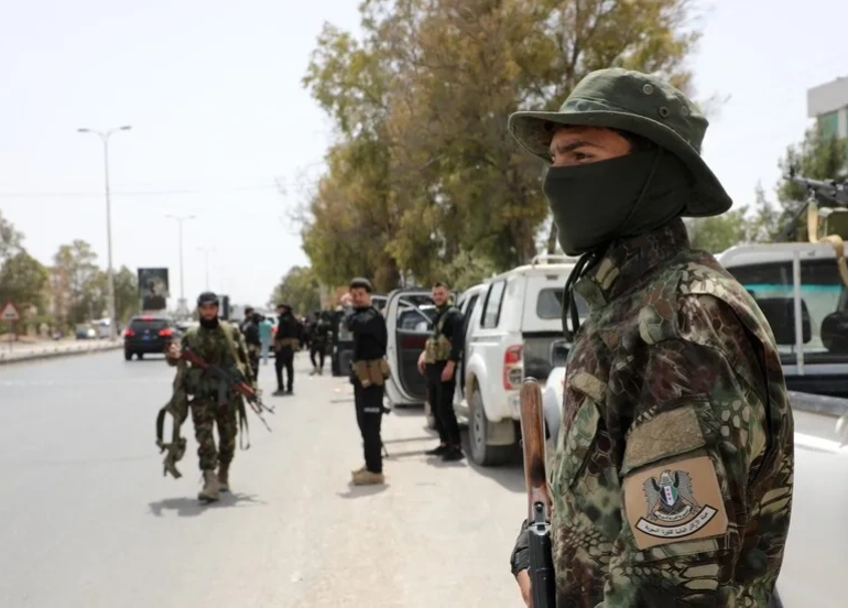 مقاتلون أجانب يطالبون بالجنسية السورية بعد إسقاط الأسد… الحكومة تواجه ضغطاً داخلياً ودولياً