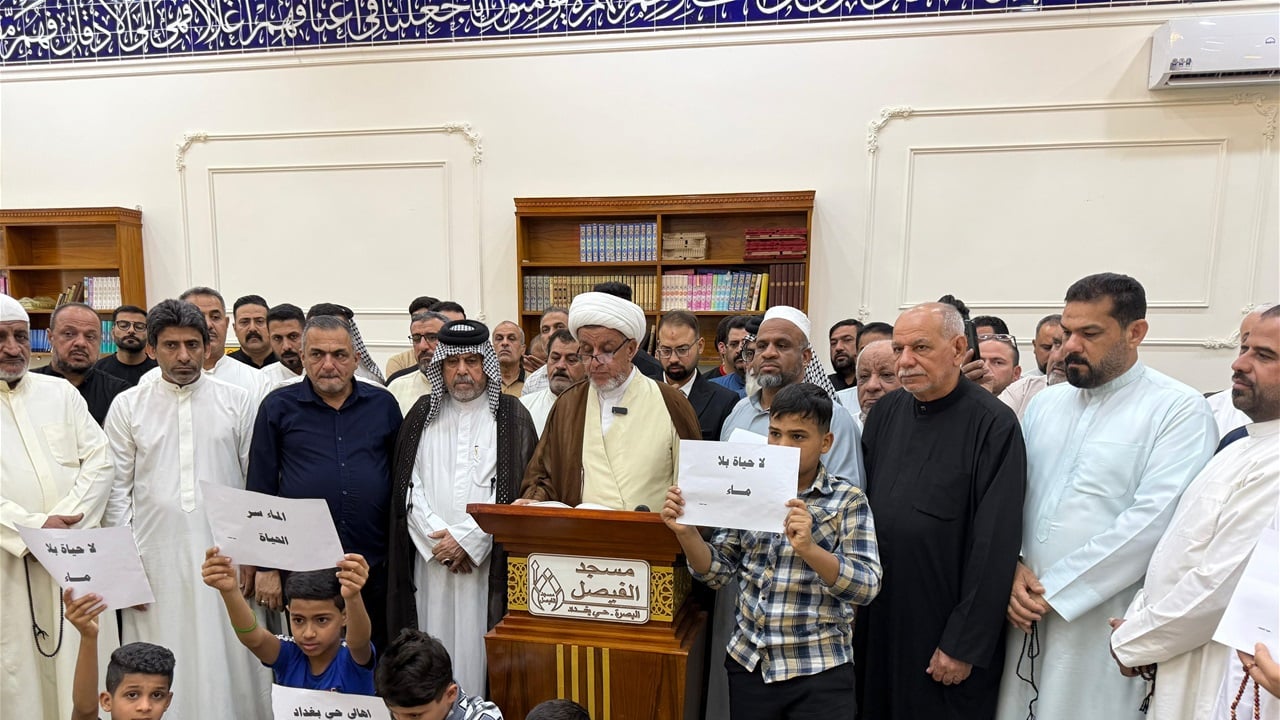 البصرة.. احتجاجات بسبب انقطاع المياه لليوم الـ20